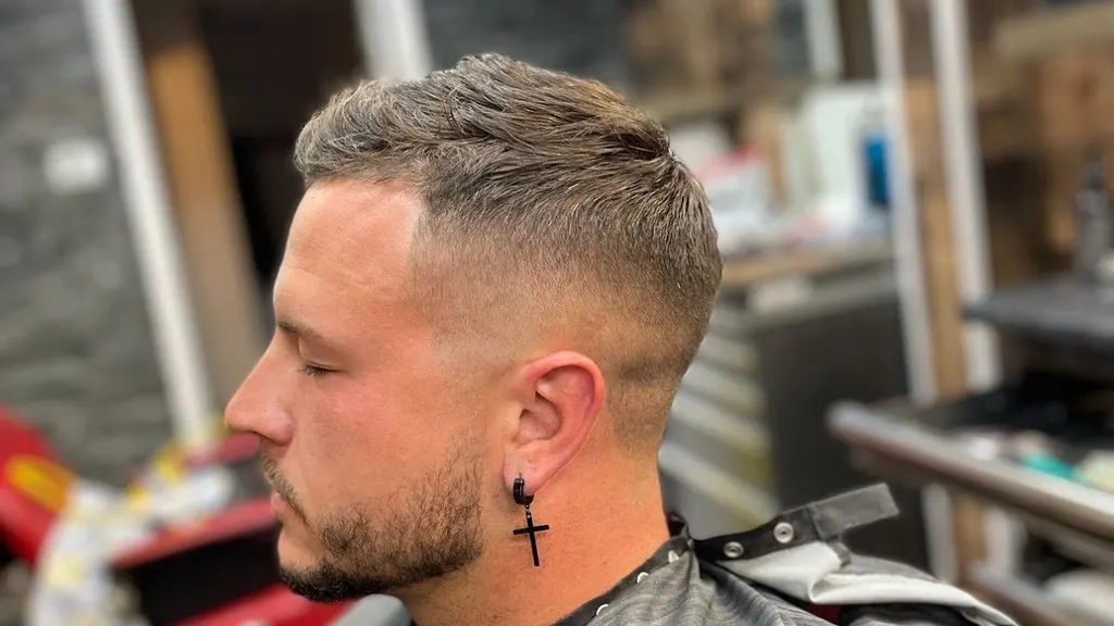 Joes Upscale Barbering+BeautyLoft — Barber shop in Webster